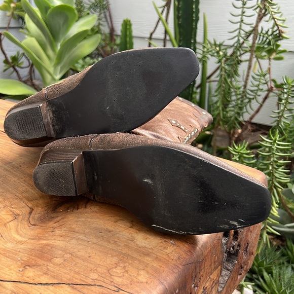 Vintage Women’s Western Cowboy Boots Brown Cross Studded - Picture 6 of 16